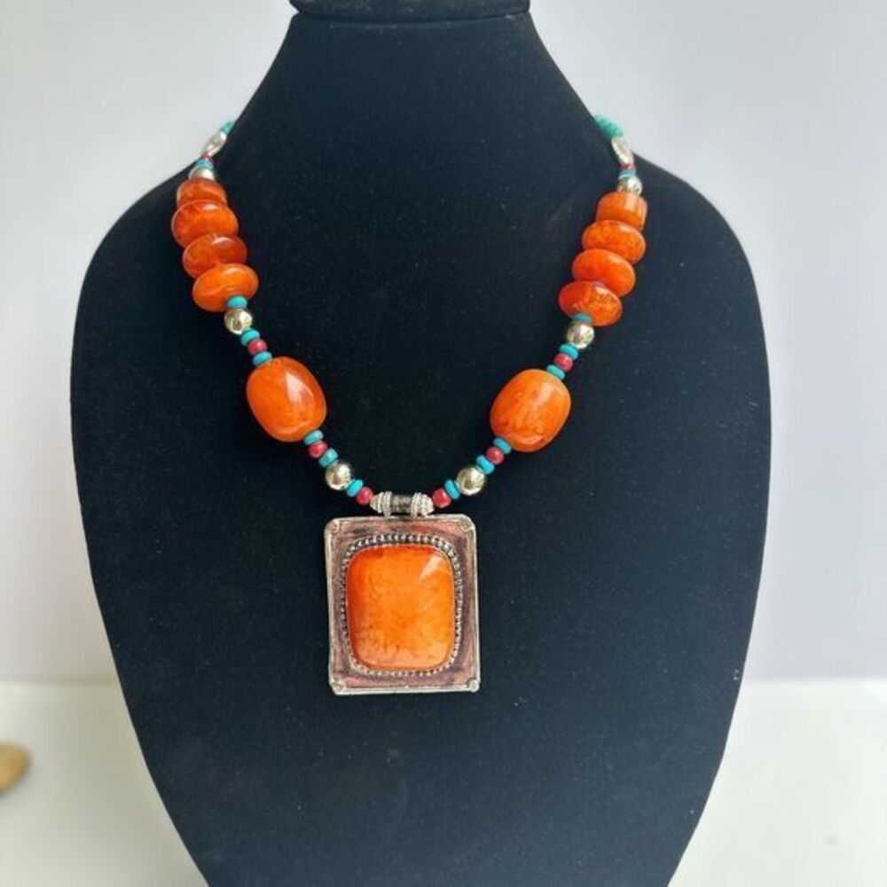 DURBAN SUNRISE STATEMENT  NECKLACE D1